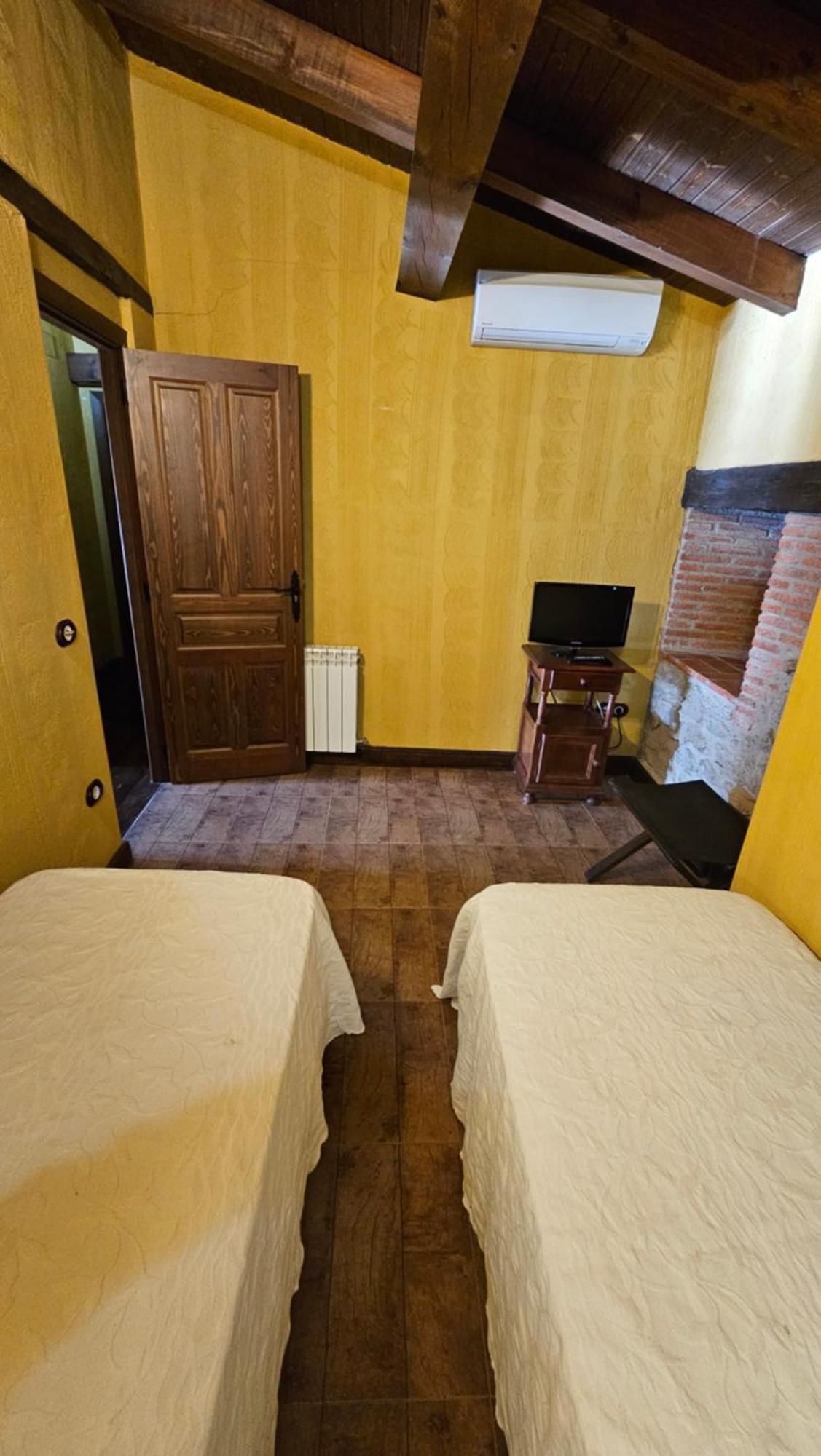 Отель La Clerecia De Ледесма Экстерьер фото